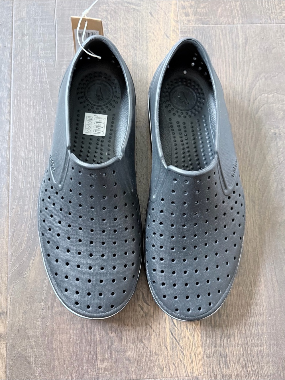 NWT Native Miles Slip On | Jiffy Black | Size: Men’s 7 / Women’s 9 - Picture 4 of 9